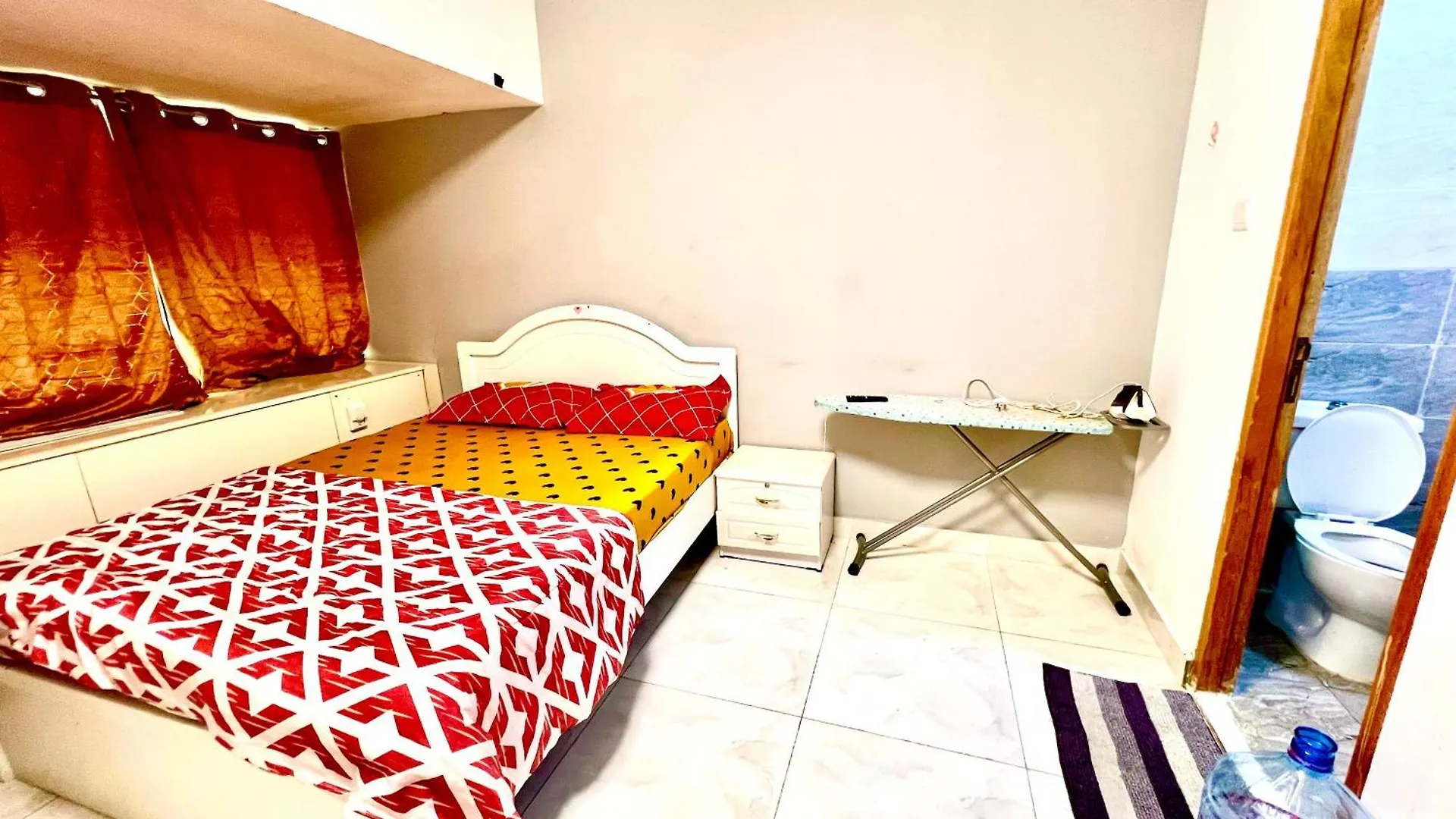 Flats In Dubai Emirates Tower Metro Station Apartment